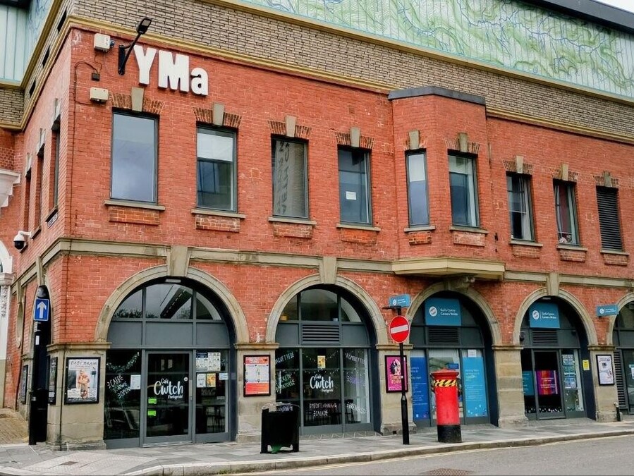 YMa Pontypridd in Pontypridd